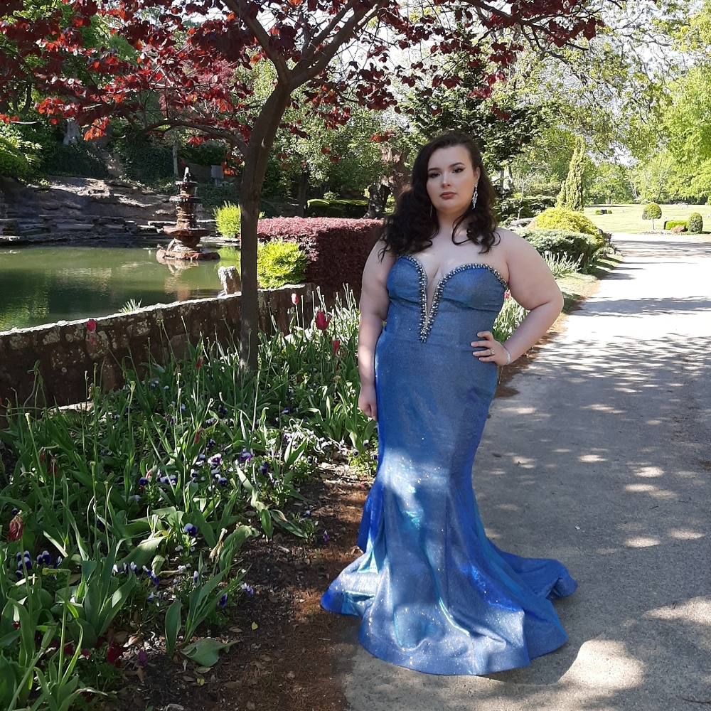 MacDuggal Prom Dress